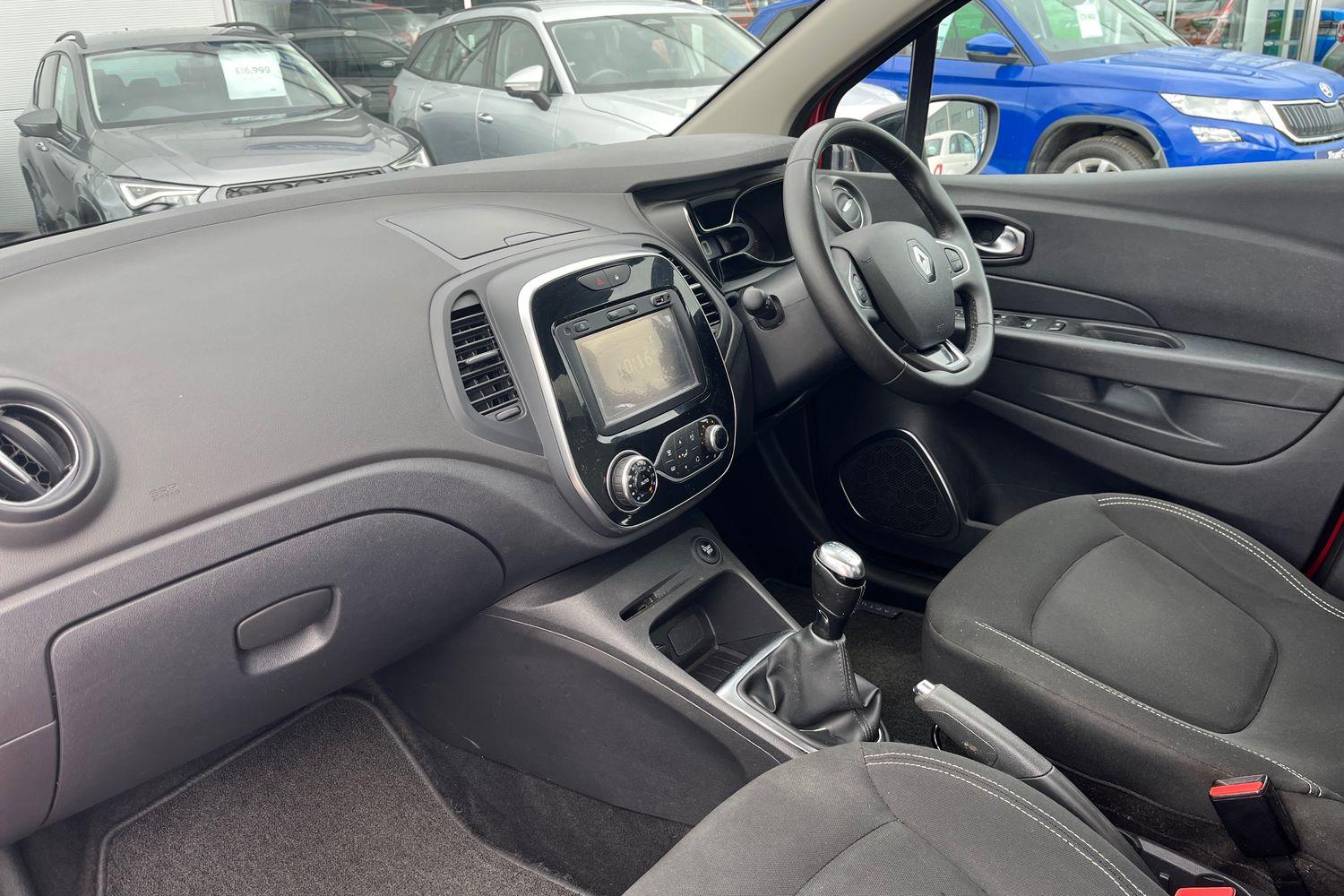 Renault CAPTUR Photo 17