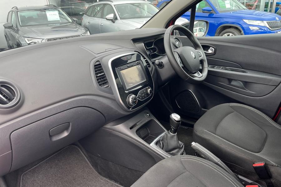 Renault CAPTUR Photo autoimg-f68760b126938b5815b9519f9cf7b410c0f90564.jpg