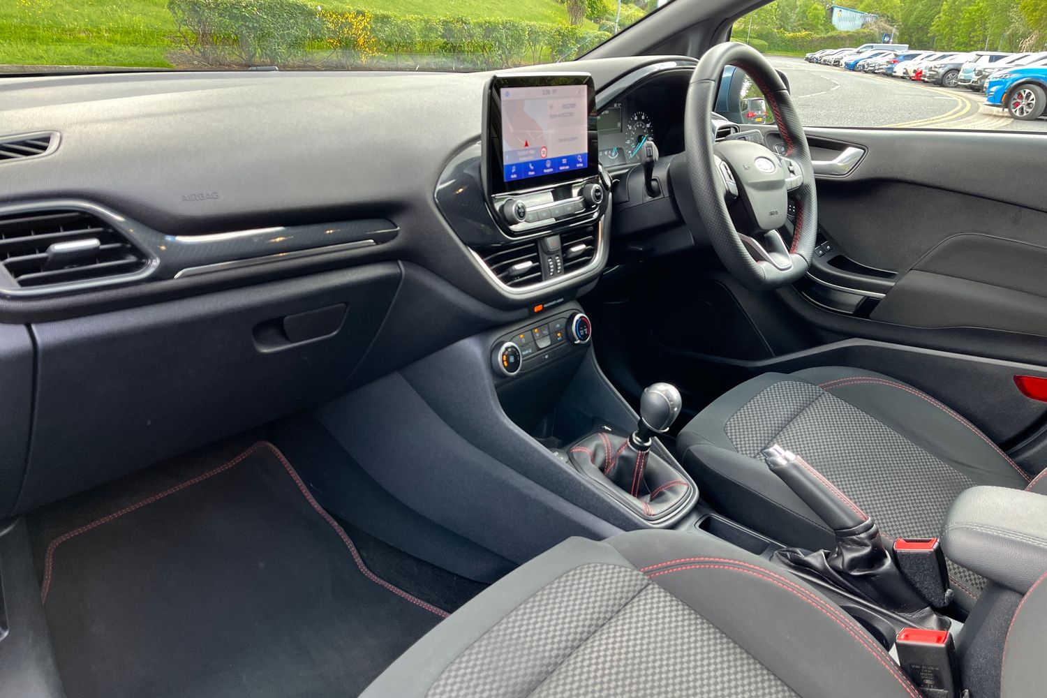 Ford FIESTA Photo 17