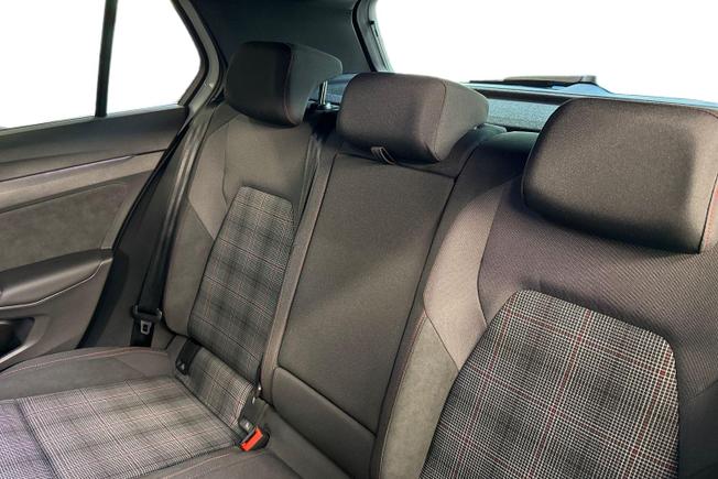 VOLKSWAGEN Golf Photo 9