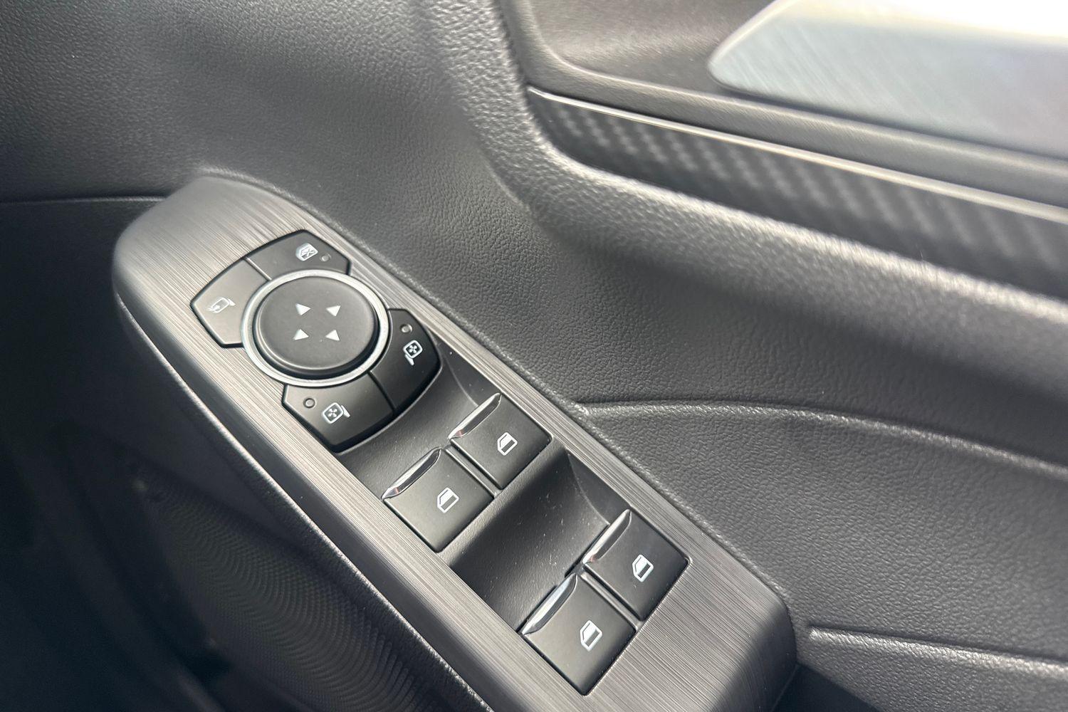 Ford KUGA Photo 15