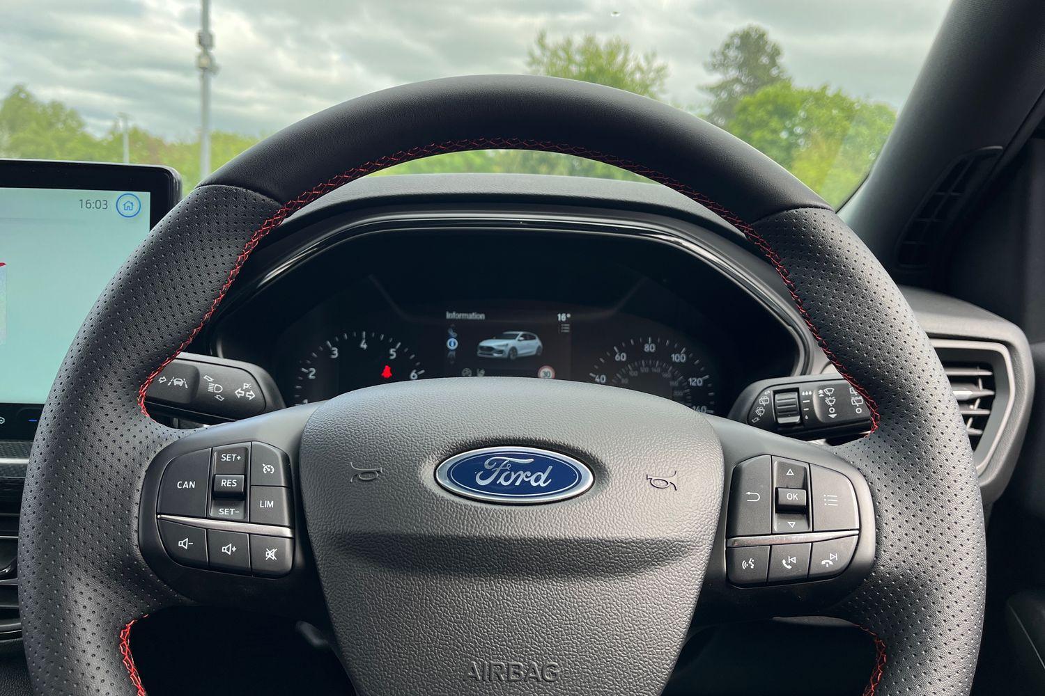 Ford Focus Photo 11