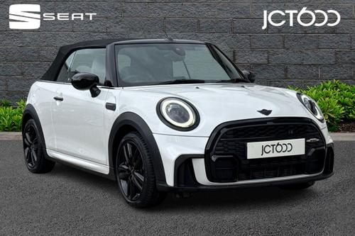 MINI Convertible 1.5 Cooper Sport Convertible 2dr Petrol Steptronic Euro 6 (s/s) (136 ps)