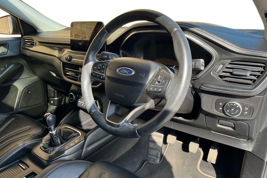 Ford FOCUS VIGNALE Photo autoimg-f69966262f5826fc50d2235c24271763bbc05d93.jpg