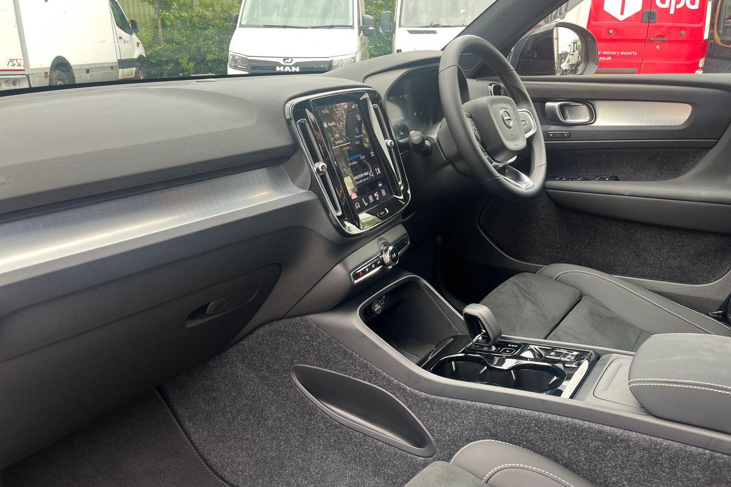 Volvo XC40 Photo 17