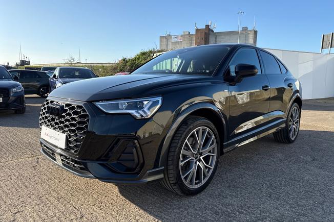 AUDI Q3 Photo 57