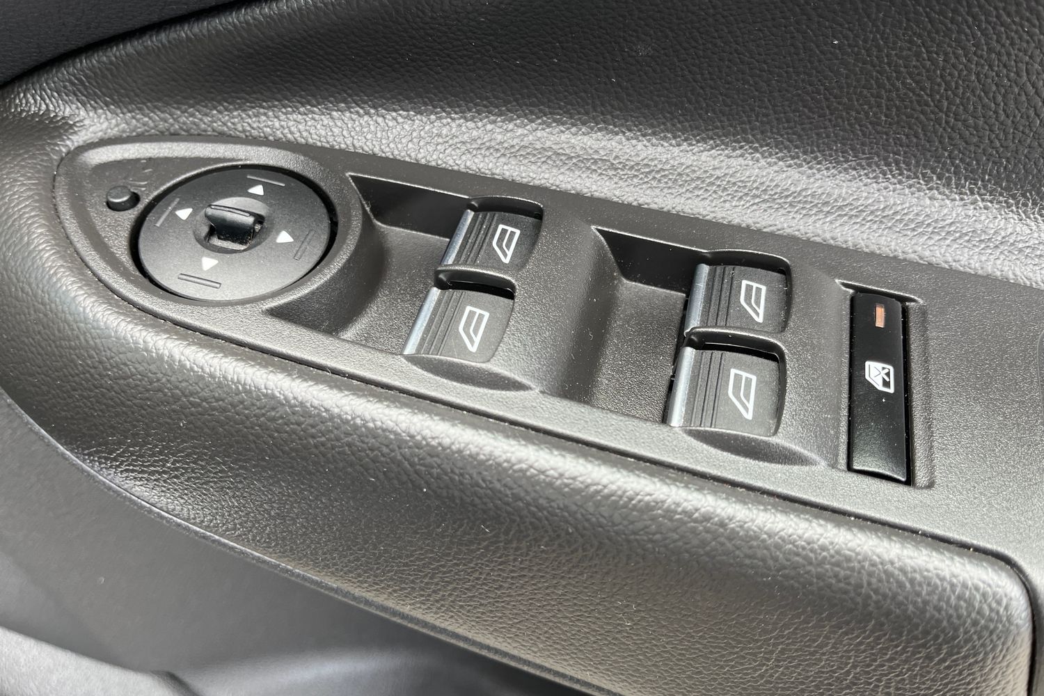 Ford KUGA Photo 15
