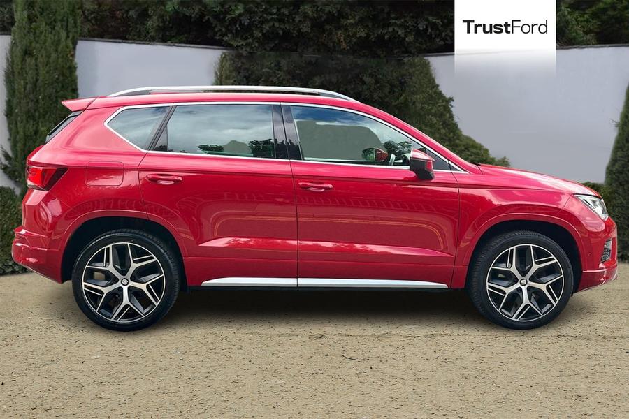 SEAT Ateca Photo autoimg-f6a54fd5b119b60bcf2535d9f1d8cacb07edf16a.jpg