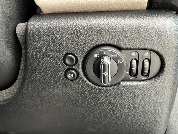 MINI Hatch Photo autoimg-f6a6f9b04437c4c22b0b40b0ce6e517247df78bc.jpg