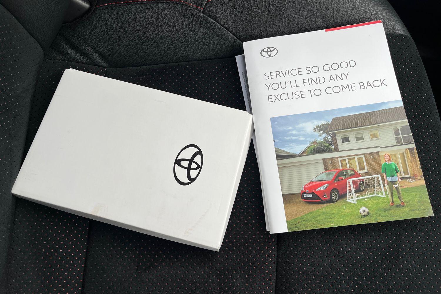 Toyota YARIS Photo 21