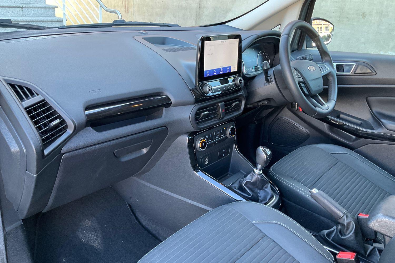 Ford ECOSPORT Photo 17
