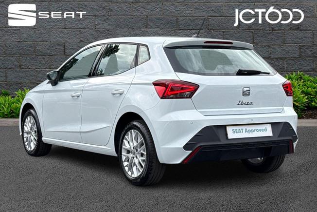 SEAT Ibiza Photo 3