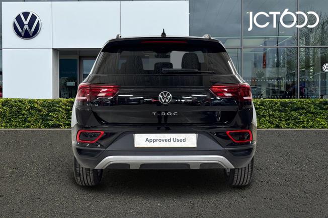 VOLKSWAGEN T-Roc Photo 7