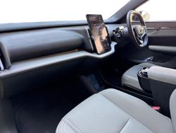 VOLVO EX30 Photo 2