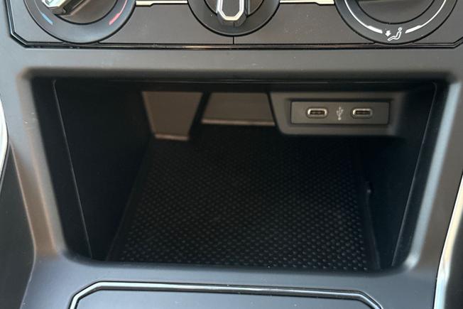 VOLKSWAGEN Polo Photo 32