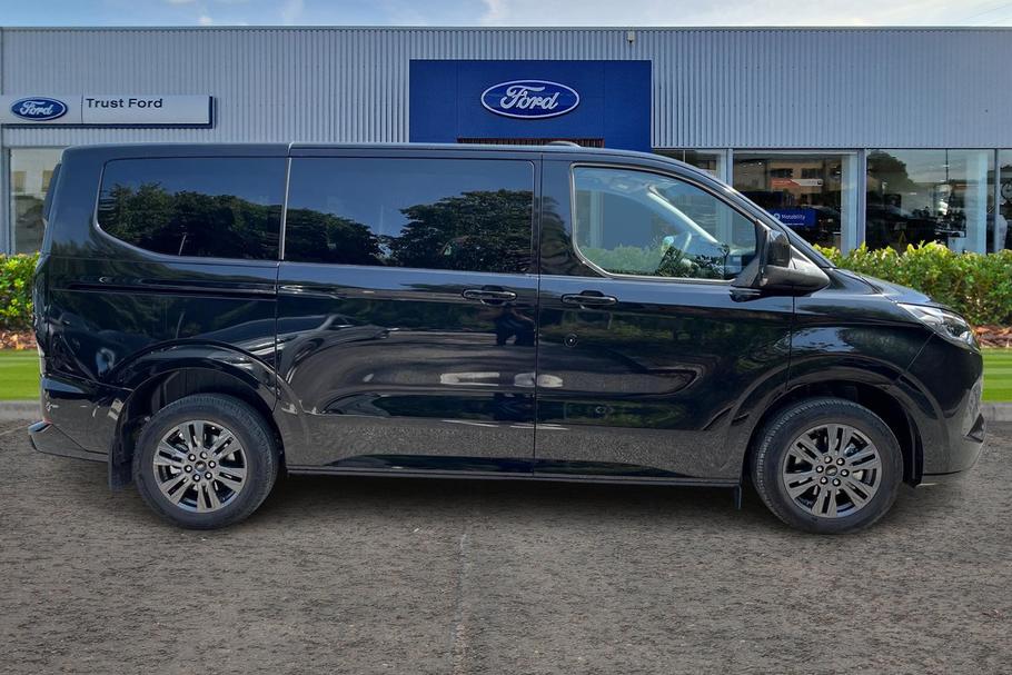 Used Ford TOURNEO CUSTOM WN26TYX 3