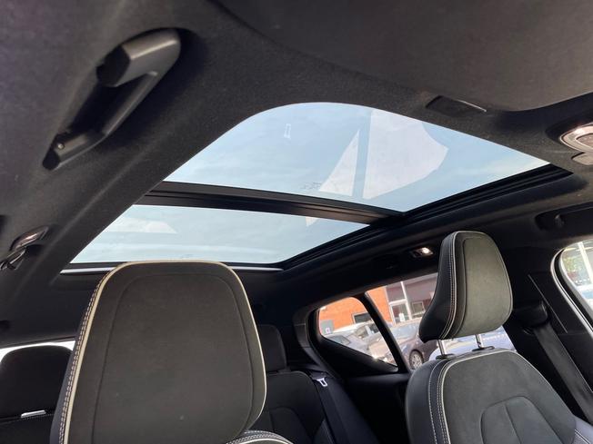 VOLVO Xc40 Photo 29