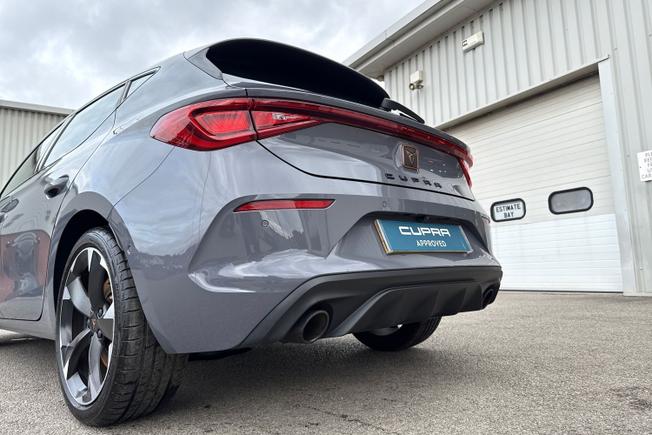 CUPRA Leon Photo 24