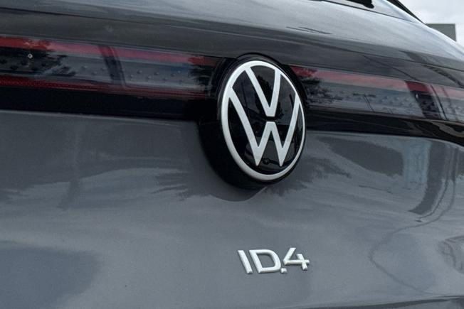 VOLKSWAGEN ID.4 Photo 44