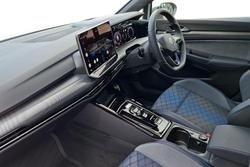 Volkswagen Golf Photo 2