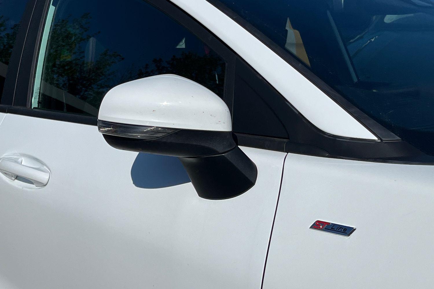 Ford PUMA Photo 28