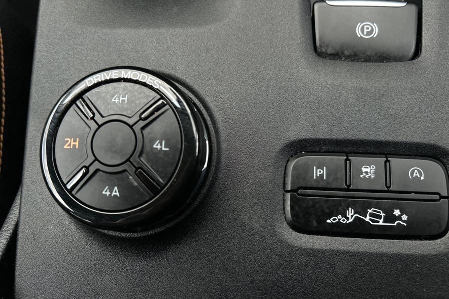 Ford RANGER Photo autoimg-f6ba568558156b3487bf6f1e1ab851b4d03b64c2.jpg