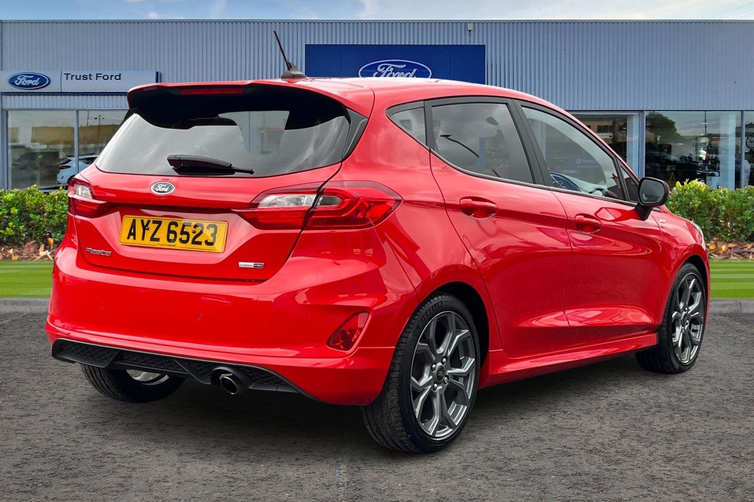Ford FIESTA Photo 3