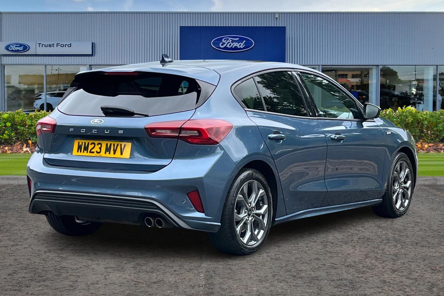 Ford FOCUS Photo 3