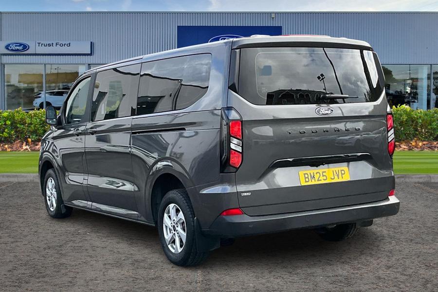 Ford TOURNEO CUSTOM Photo autoimg-f6c7ddb54652e08414cd6d426ce37f78e30dcbae.jpg