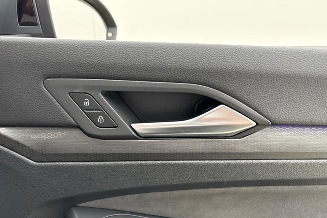 VOLKSWAGEN Golf Photo 26