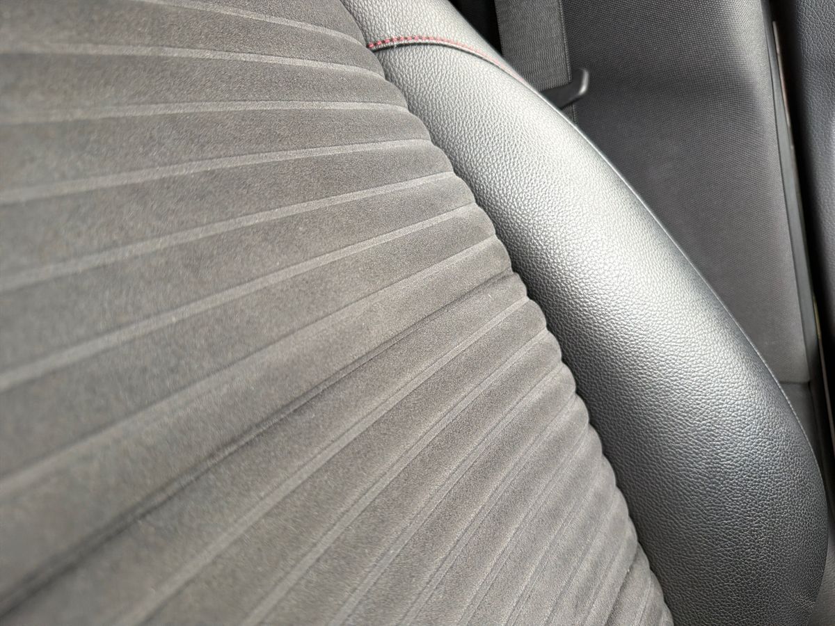 Mercedes-Benz CLA Photo autoimg-f6c8ae3557043ab3b30046e7d6bfb8a057fff93e.jpg