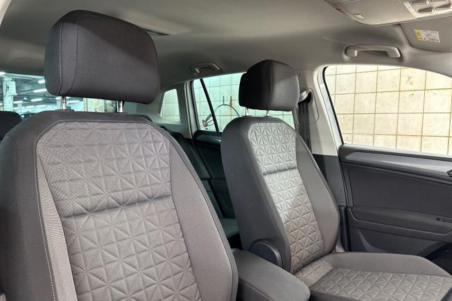 VOLKSWAGEN Tiguan Photo 31