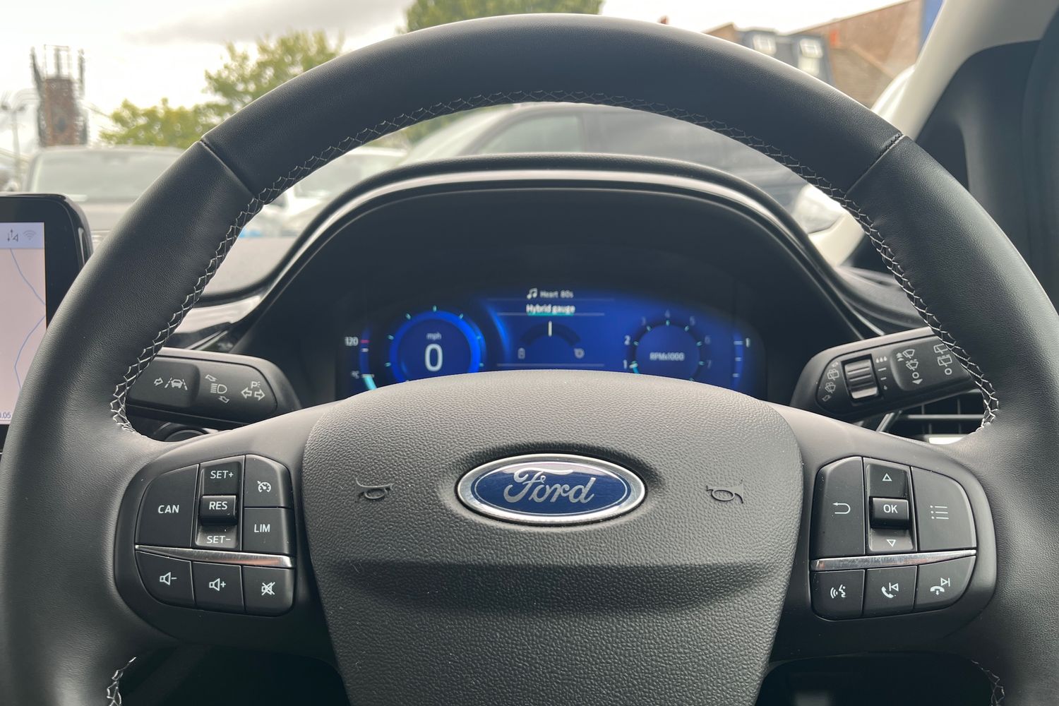 Ford FIESTA Photo 22