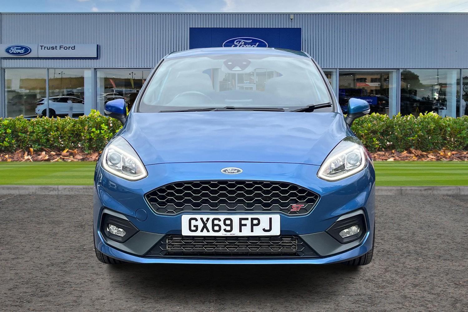 Ford FIESTA Photo 5