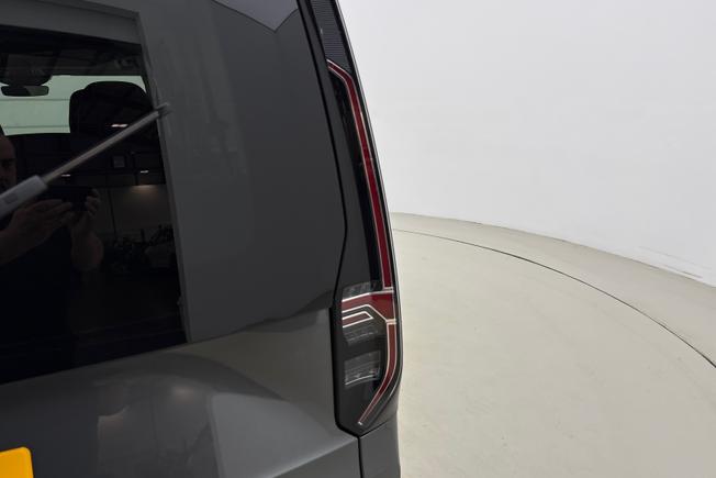 VOLKSWAGEN Caddy Maxi Photo 18