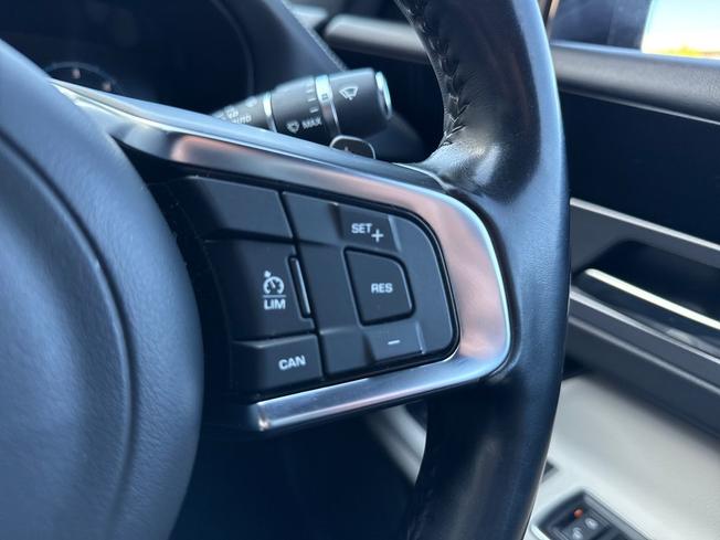 JAGUAR XF Photo 17