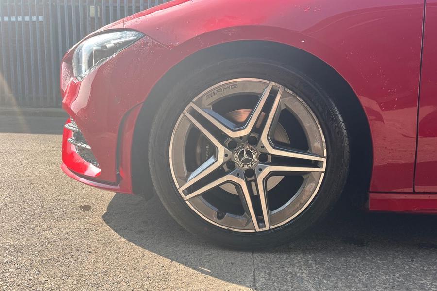 Mercedes-Benz CLA Photo autoimg-f6d5764864277ed1ab792f123f8db0e499e36281.jpg