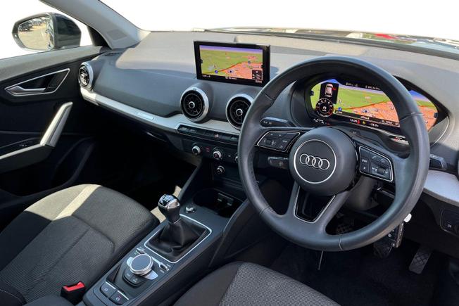 AUDI Q2 Photo 6