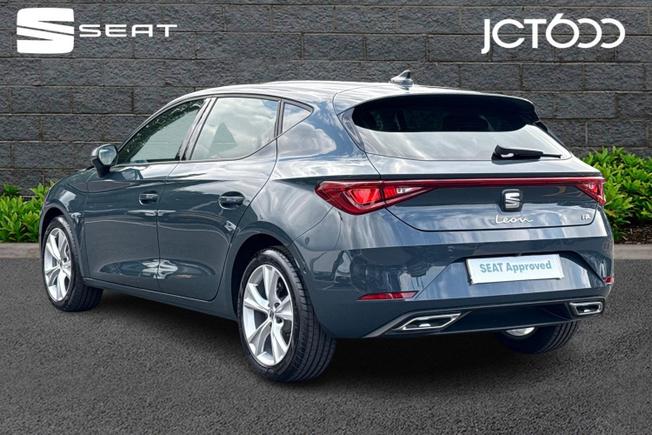 SEAT Leon Photo 3