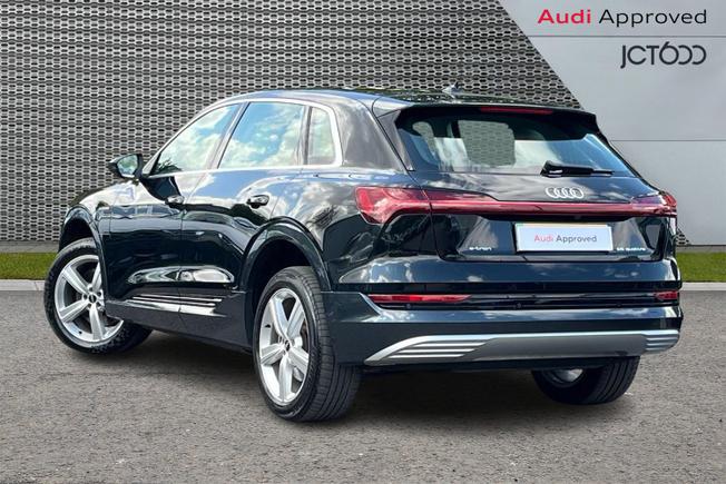 Audi E-TRON Photo 3