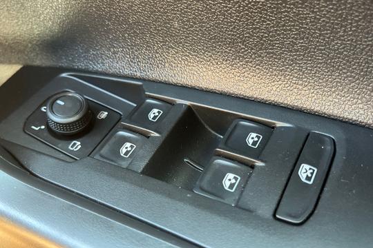 Volkswagen Polo Photo autoimg-f6dec263ffb73222788b1a166c5192e9152eec17.jpg