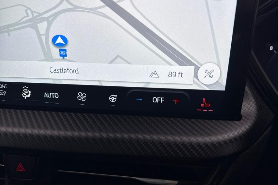 Ford KUGA Photo autoimg-f6ded272cd0353bb2f3be0f12b36e8c353ea27e4.jpg