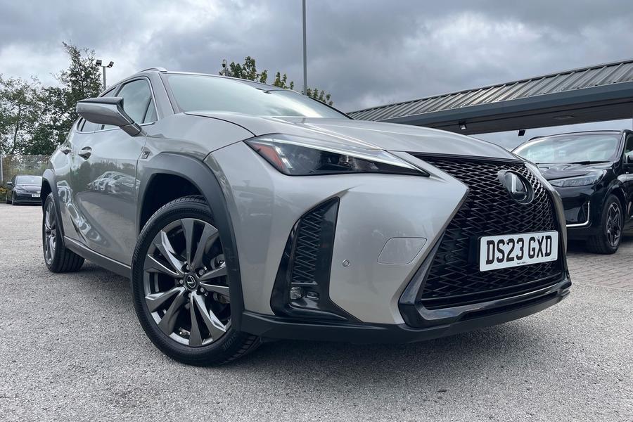 Lexus UX Photo autoimg-f6dedca2bcab5b5a7915cf925dee1a265a648f9e.jpg