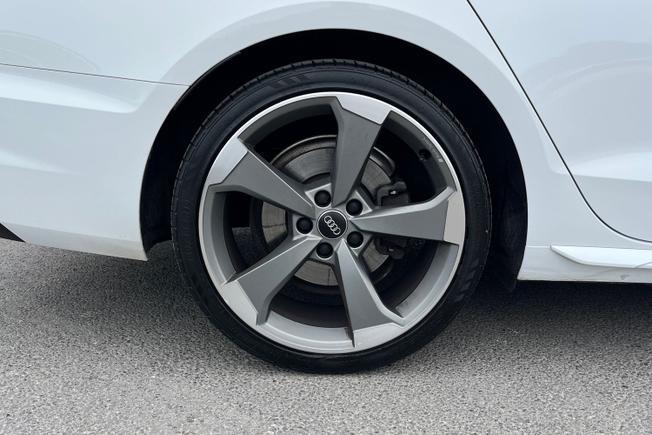 AUDI A4 Photo 5