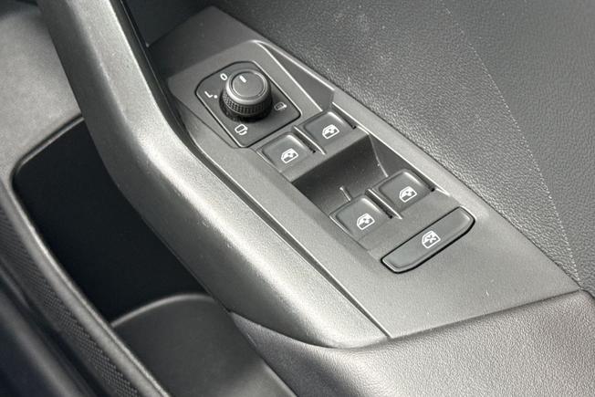VOLKSWAGEN T-Cross Photo 23