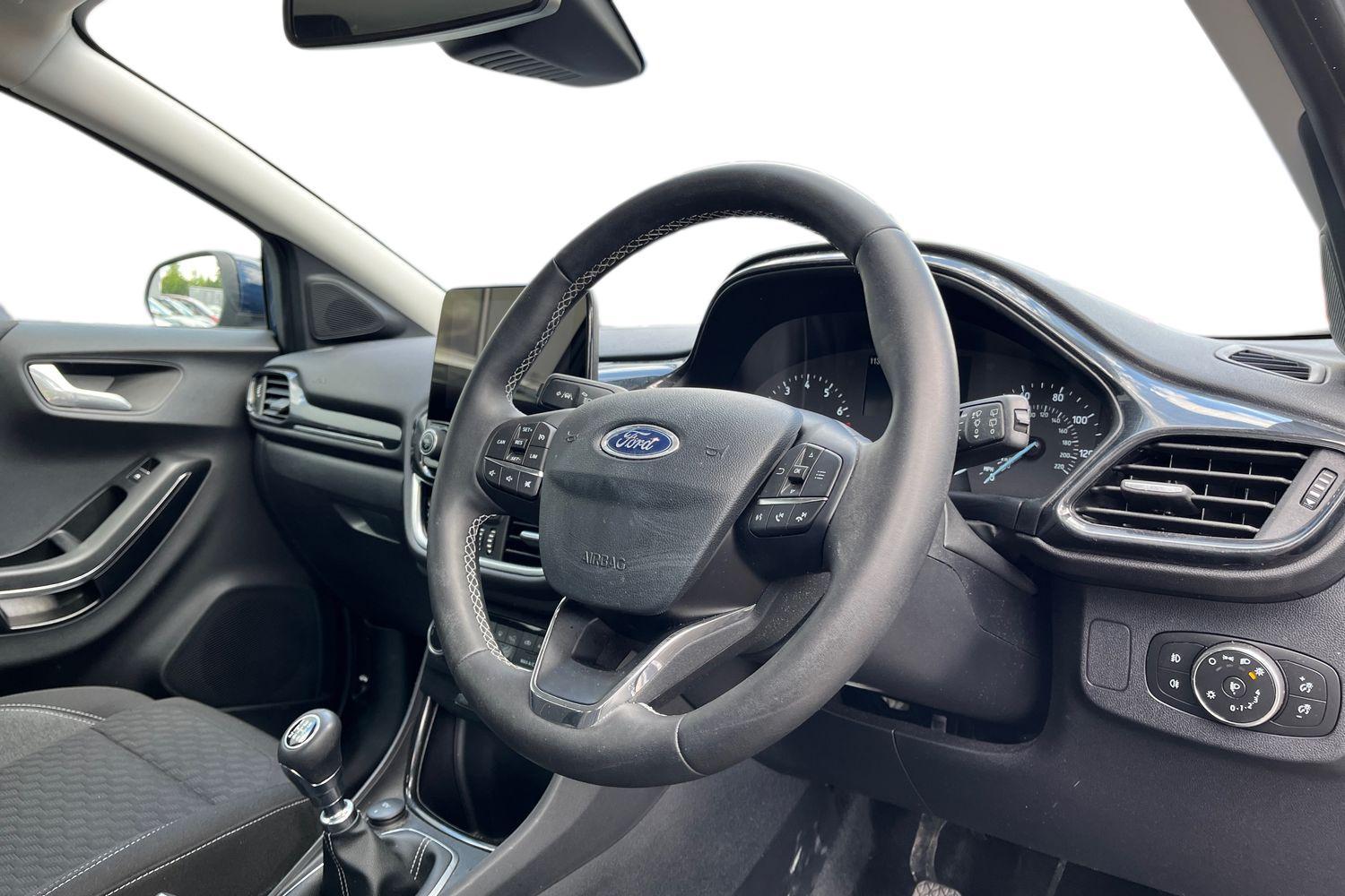 Ford PUMA Photo 8