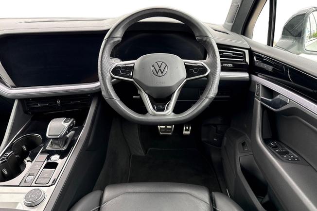 Volkswagen Touareg Photo 11