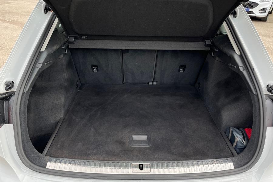 Audi Q3 Photo autoimg-f6e3e032f1ab567e1e8f0f96ff1cddacac27c815.jpg