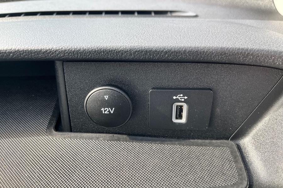 Ford Transit Custom Photo autoimg-f6e752b0a81d1740400ae89e9ab4e062188ce5dc.jpg