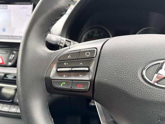 HYUNDAI I30 Photo 16